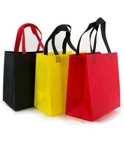 White Non Woven grocery shopping bag 1.5 kg capacity
